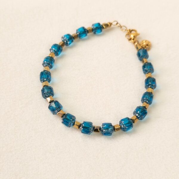 Bracelet Nada en perles bohèmes bleu – Merveilles en Soi