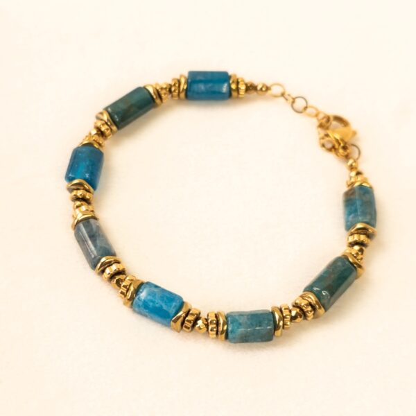 Bracelet Nettie en apatite bleue – Merveilles en Soi